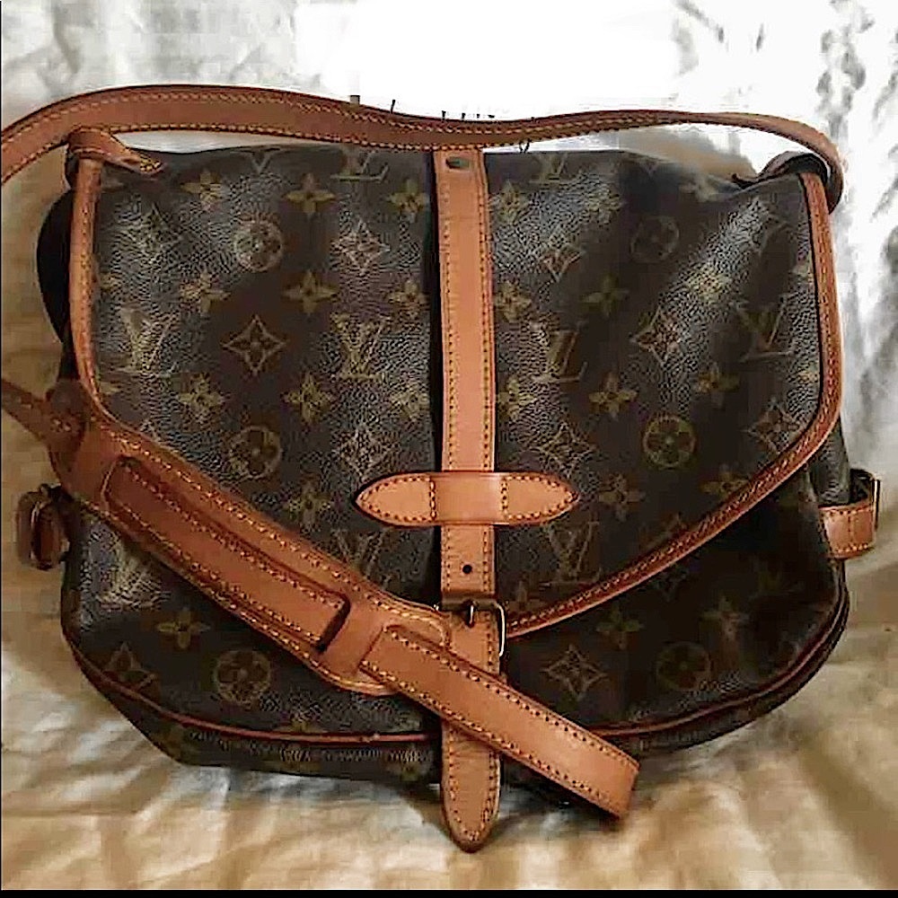 Authentic Louis Vuitton Samur 30 Saddle ba…